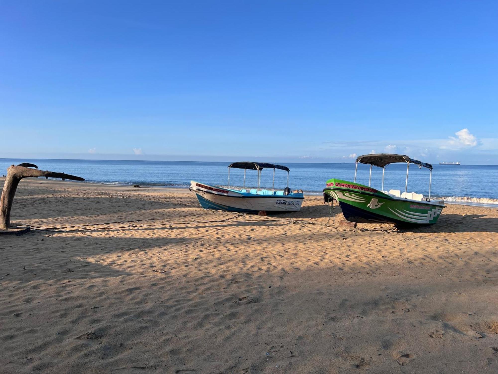 Omeesha Beach Hotel Kalpitiya Exteriör bild