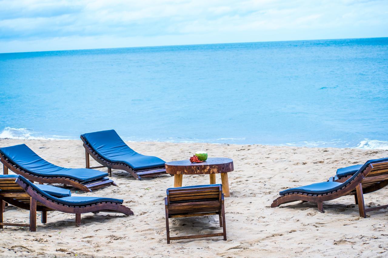 Omeesha Beach Hotel Kalpitiya Exteriör bild