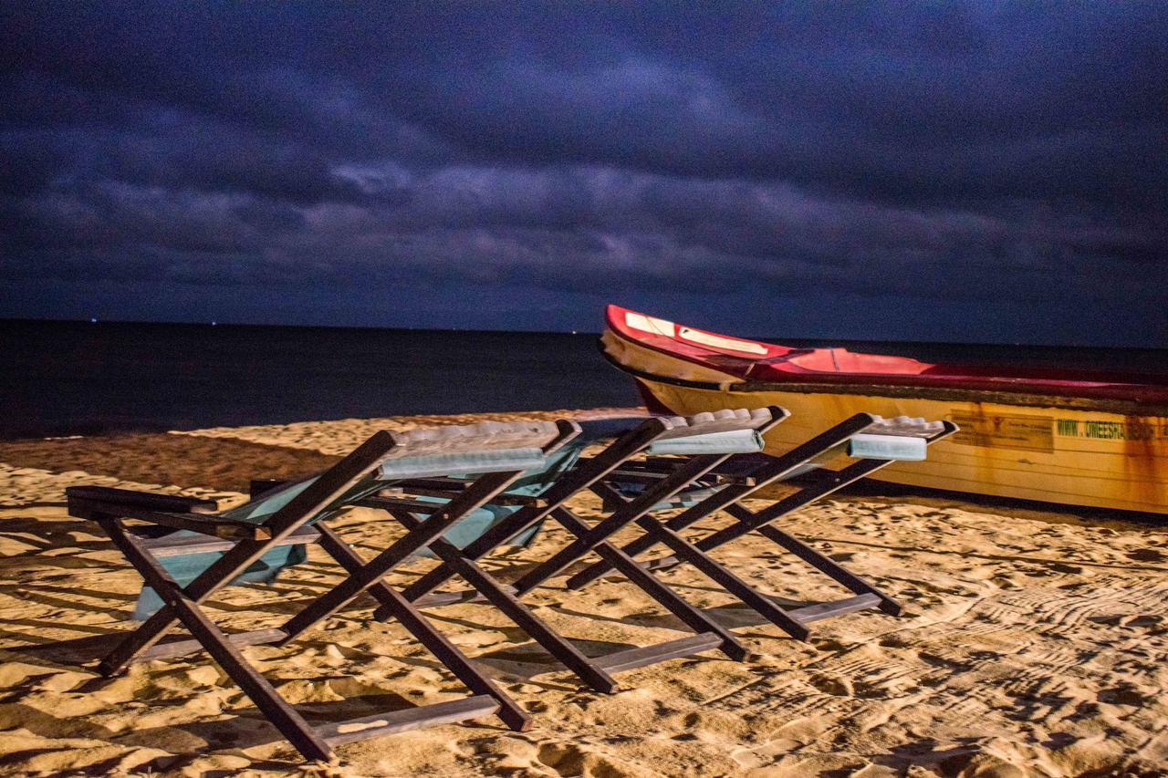 Omeesha Beach Hotel Kalpitiya Exteriör bild