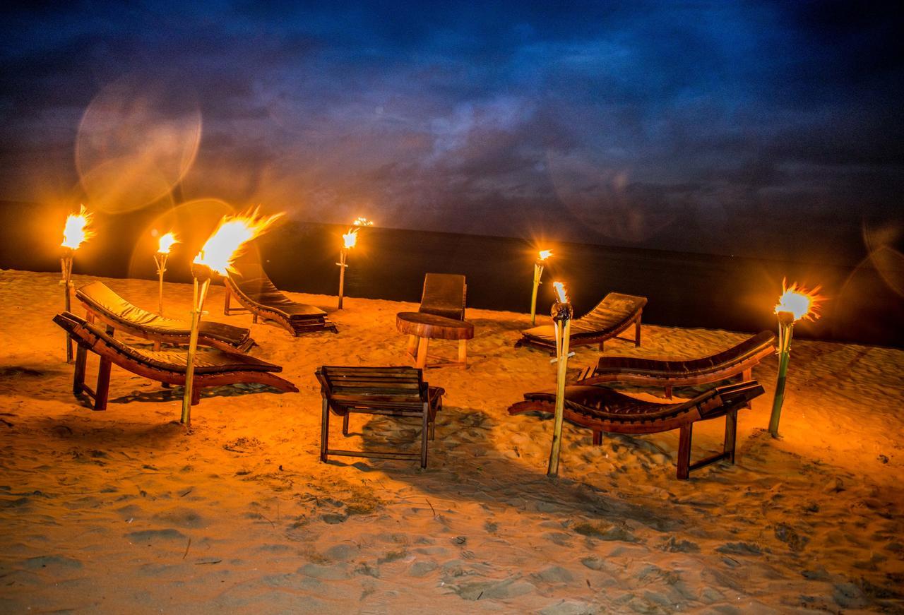 Omeesha Beach Hotel Kalpitiya Exteriör bild